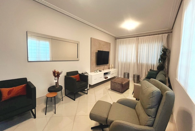 Sobrado, 4 quartos, 192 m² - Foto 1