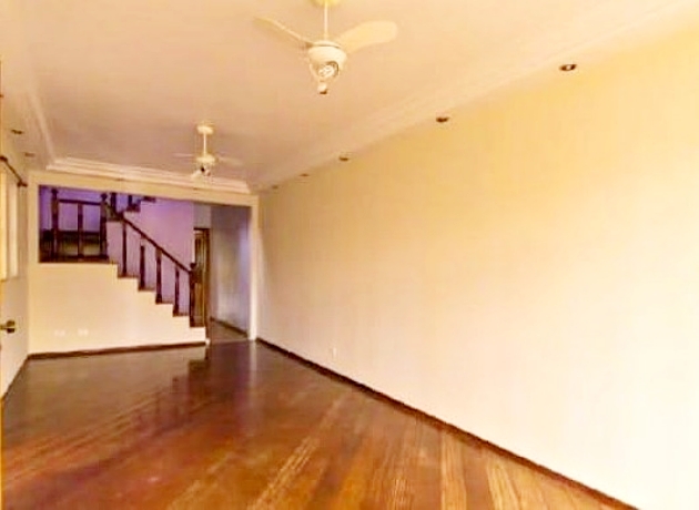 Sobrado à venda com 4 quartos, 210m² - Foto 2
