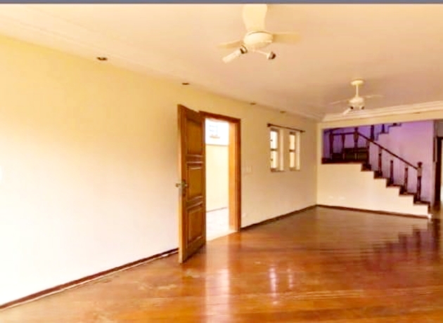 Sobrado à venda com 4 quartos, 210m² - Foto 3