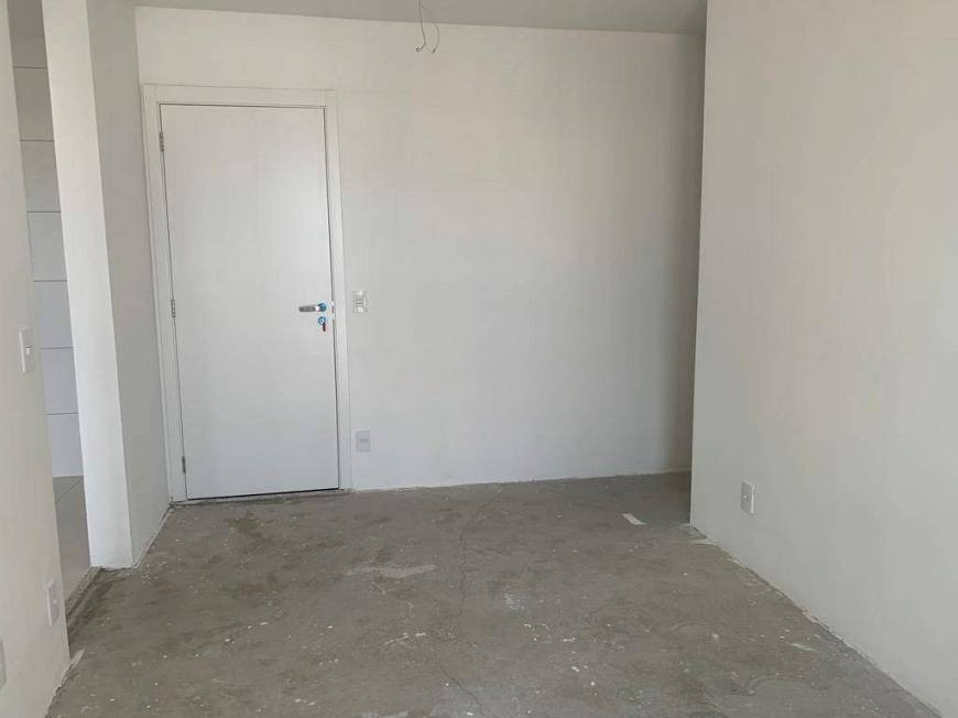 Apartamento à venda com 2 quartos, 61m² - Foto 9