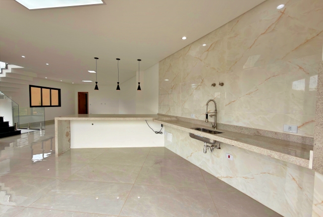 Sobrado, 3 quartos, 200 m² - Foto 4