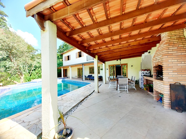 Chácara à venda com 3 quartos, 360m² - Foto 4