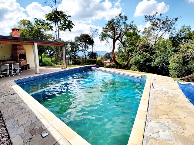 Chácara à venda com 3 quartos, 360m² - Foto 1