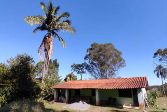 Chácara à venda com 1 quarto, 110m² - Foto 1