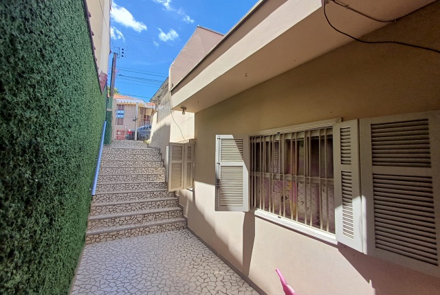 Casa à venda com 3 quartos, 90m² - Foto 18