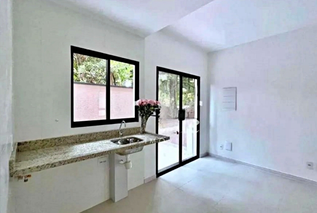 Sobrado à venda com 2 quartos, 60m² - Foto 4