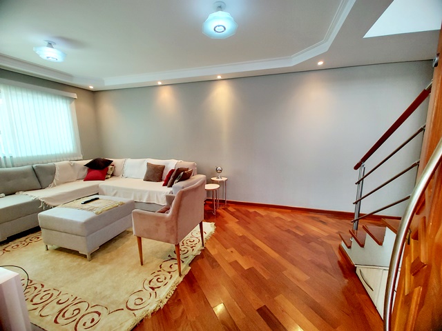 Sobrado, 3 quartos, 218 m² - Foto 2