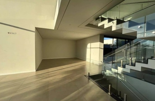 Sobrado à venda com 4 quartos, 450m² - Foto 4