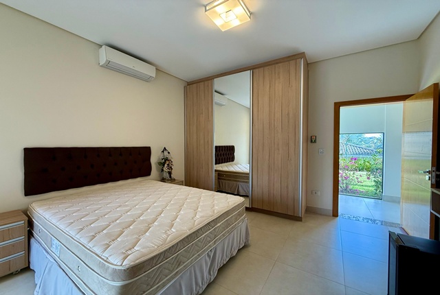 Casa, 4 quartos, 2347 m² - Foto 4