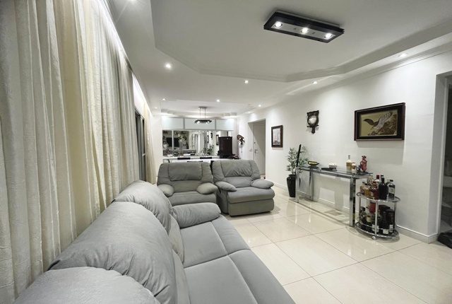 Apartamento, 3 quartos, 131 m² - Foto 3