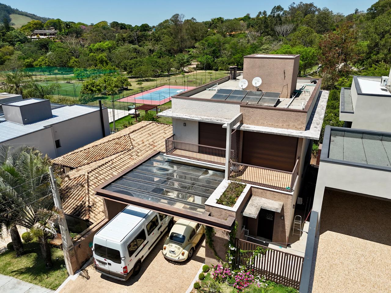 Sobrado, 4 quartos, 360 m² - Foto 1