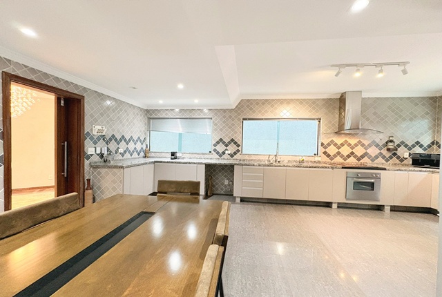 Sobrado, 3 quartos, 298 m² - Foto 10