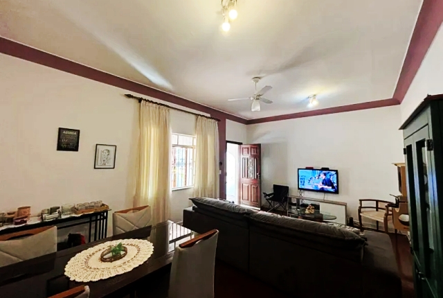 Casa, 2 quartos, 175 m² - Foto 1