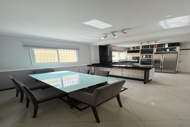 Sobrado, 3 quartos, 158 m² - Foto 2