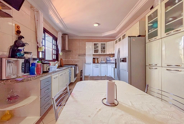 Sobrado, 3 quartos, 227 m² - Foto 4