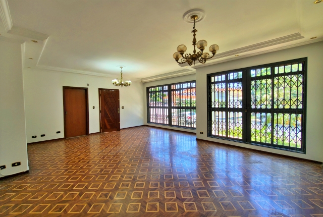 Casa, 3 quartos, 347 m² - Foto 3