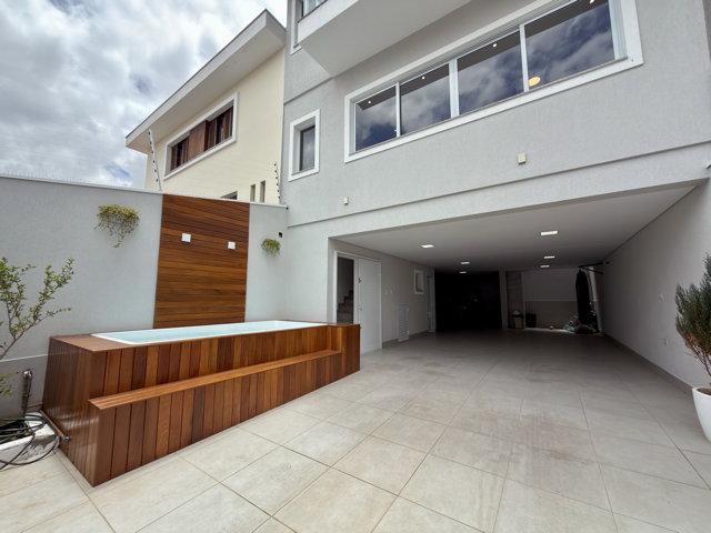 Sobrado, 3 quartos, 200 m² - Foto 1