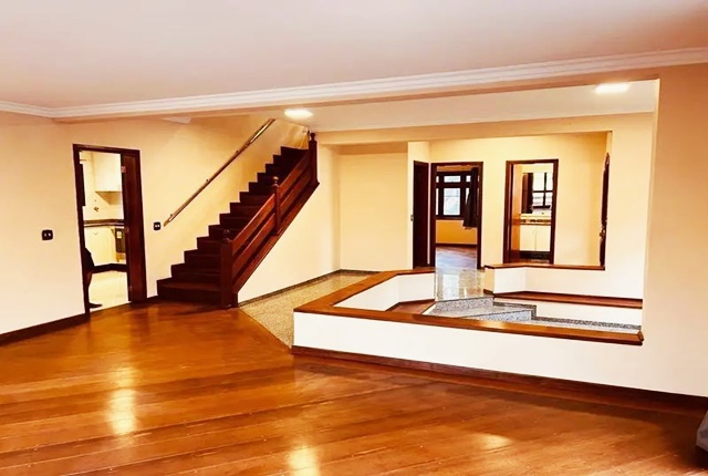 Sobrado, 4 quartos, 500 m² - Foto 1