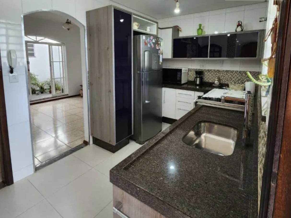 Casa, 3 quartos, 273 m² - Foto 4