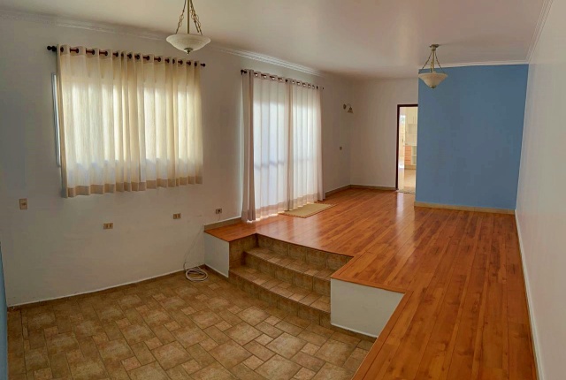 Sobrado, 3 quartos, 210 m² - Foto 1