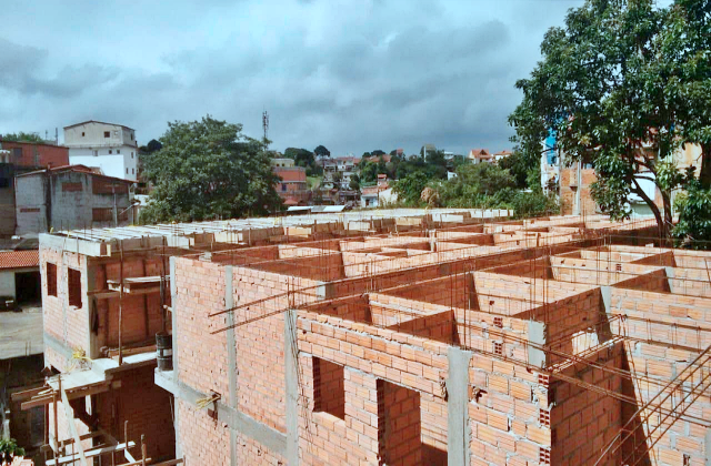 Sobrado, 2 quartos, 600 m² - Foto 1