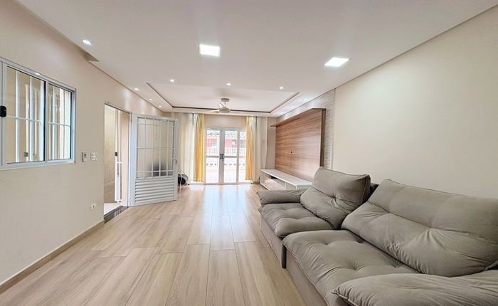 Sobrado, 3 quartos, 229 m² - Foto 1