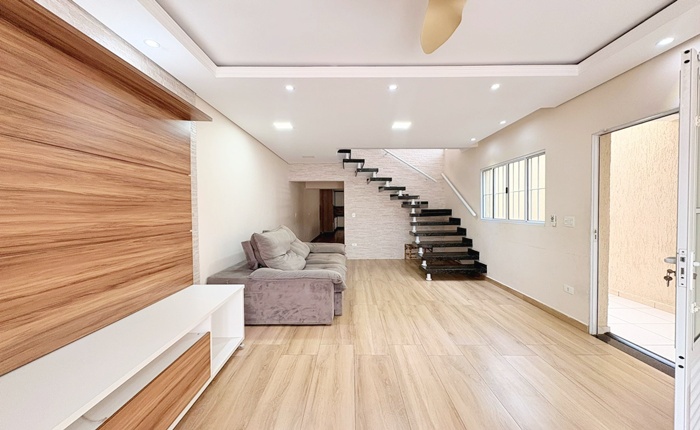 Sobrado, 3 quartos, 229 m² - Foto 2