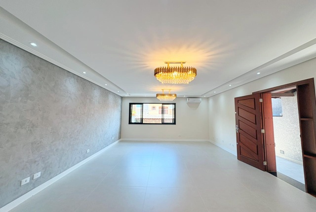 Sobrado, 3 quartos, 275 m² - Foto 1