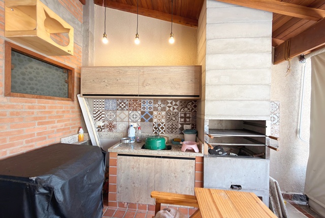 Casa, 4 quartos, 250 m² - Foto 25