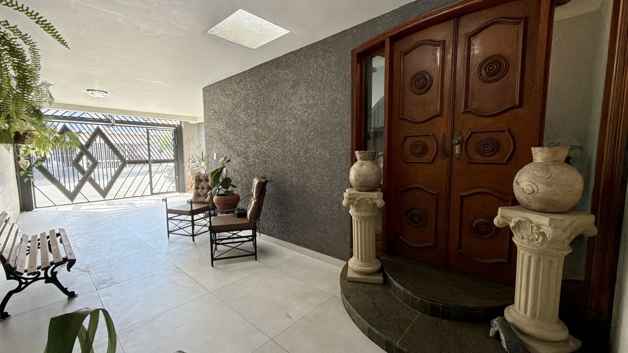 Casa, 3 quartos, 225 m² - Foto 35