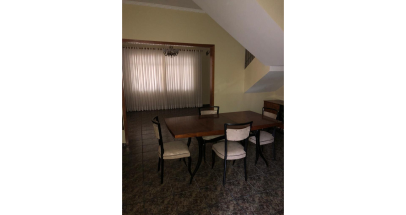 Sobrado à venda Rua Joaquim Oliveira Freitas, Vila Mangalot - Imóveis à Venda