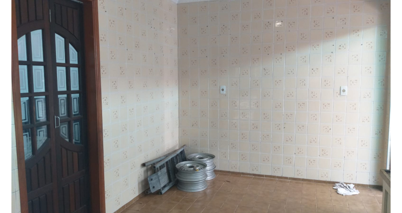 Sobrado à venda Rua Nicanor Nascimento, Vila Zat - Imóveis à Venda