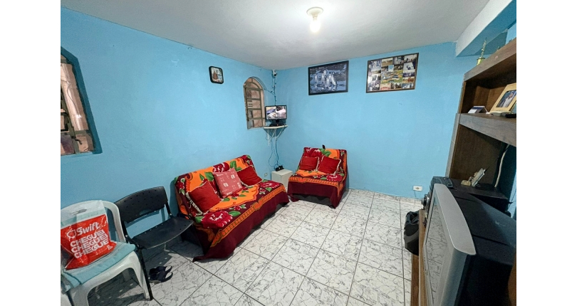 Sobrado à venda Rua Adolfo de Souza Carneiro, Parque Maria Domitila - Imóveis à Venda