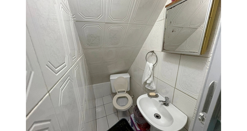 Sobrado à venda Rua Adolfo de Souza Carneiro, Parque Maria Domitila - Imóveis à Venda