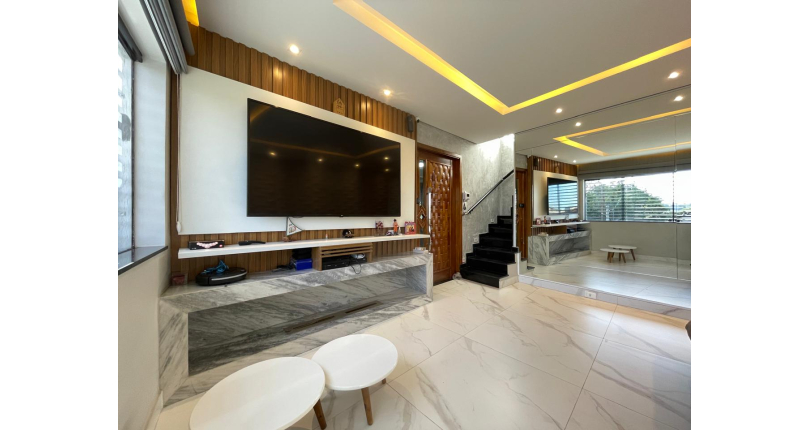 Sobrado à venda Rua Eusébio da Silva, Parque Maria Domitila - Imóveis à Venda