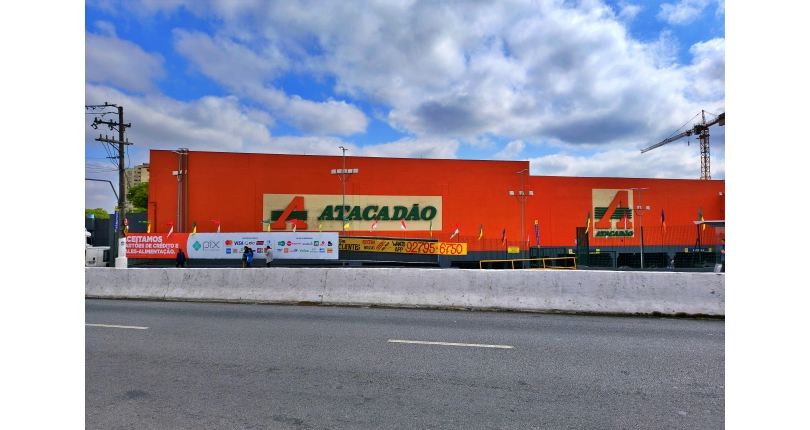 Terreno à venda Avenida Mutinga, Jardim Santo Elias - Imóveis à Venda