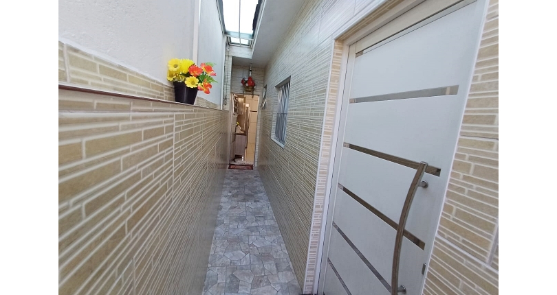 Casa à venda Rua Doutor Valentim de Queirós, Jardim Regina - Imóveis à Venda