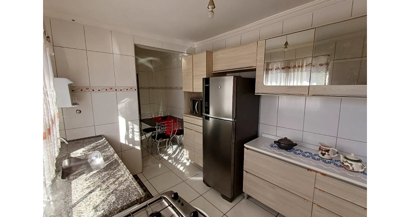 Casa à venda Rua Doutor Valentim de Queirós, Jardim Regina - Imóveis à Venda