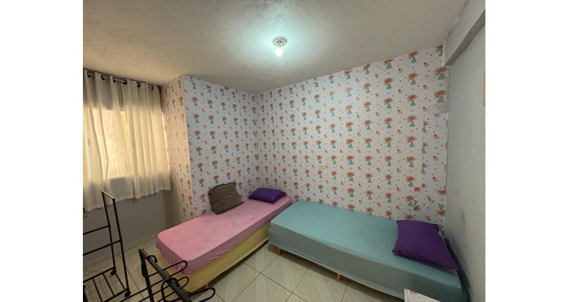 Casa à venda Rua Doutor Valentim de Queirós, Jardim Regina - Imóveis à Venda