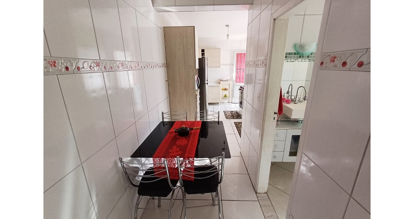 Casa à venda Rua Doutor Valentim de Queirós, Jardim Regina - Imóveis à Venda