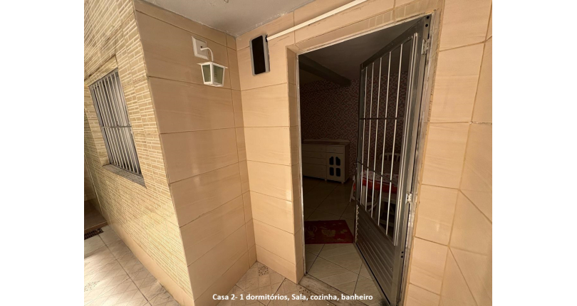 Casa à venda Rua Doutor Valentim de Queirós, Jardim Regina - Imóveis à Venda