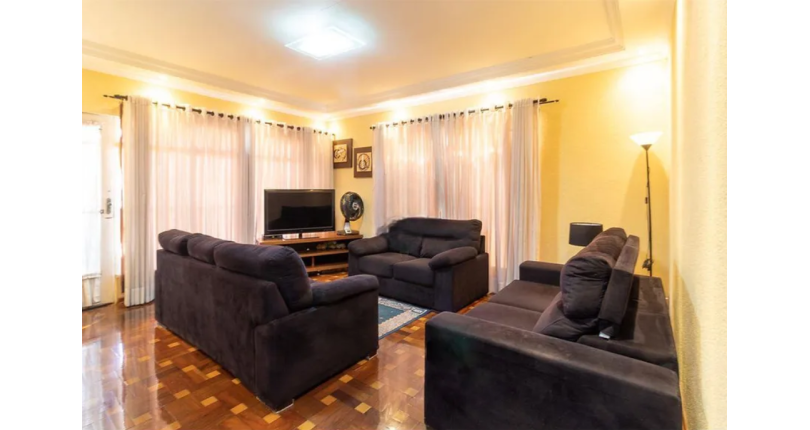 Casa à venda Rua Jacob Bunel, Jardim Santa Mônica - Imóveis à Venda