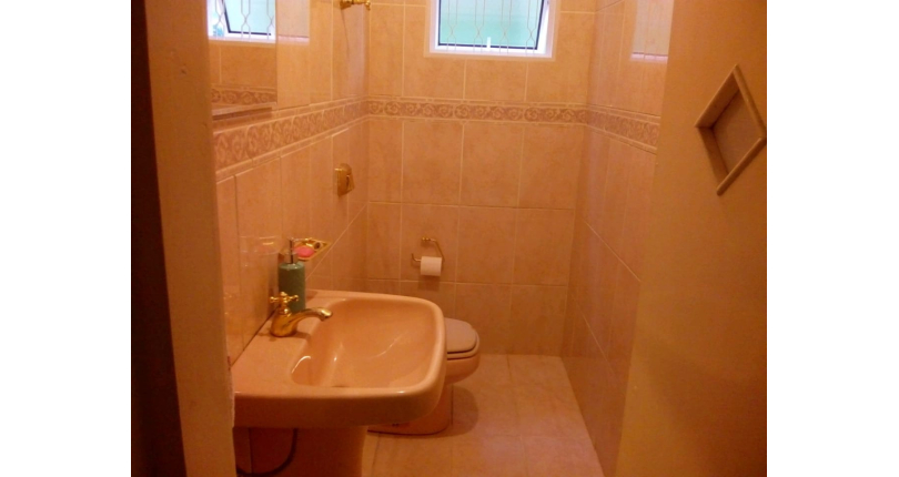 Sobrado à venda Rua Igaporã, Conjunto Residencial Jardim Canaã - Imóveis à Venda