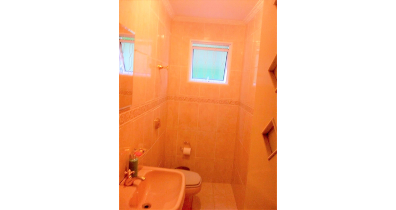 Sobrado à venda Rua Igaporã, Conjunto Residencial Jardim Canaã - Imóveis à Venda