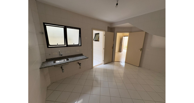 Sobrado à venda Rua União Federativa, 44, City Recanto Anastácio - Imóveis à Venda