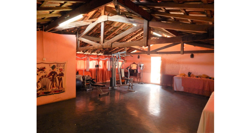 Sobrado à venda Rua Willis Roberto Banks, Parque Maria Domitila - Imóveis à Venda