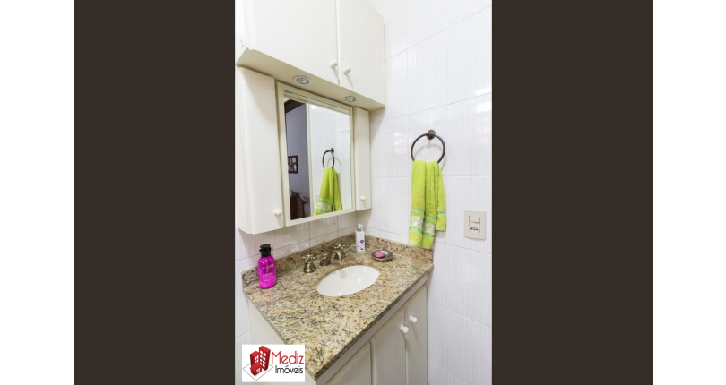 Sobrado à venda no Bairro do Parque São Domingos na Rua Rua Senador Alberto Pasqualini