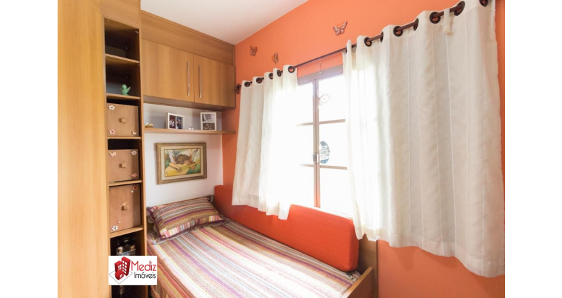 Sobrado à venda no Bairro do Parque São Domingos na Rua Rua Senador Alberto Pasqualini