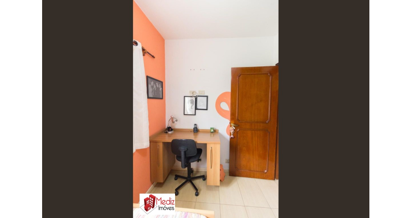 Sobrado à venda no Bairro do Parque São Domingos na Rua Rua Senador Alberto Pasqualini