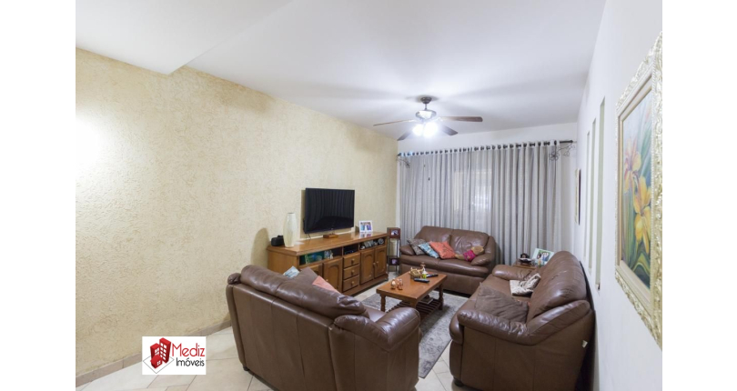 Sobrado à venda no Bairro do Parque São Domingos na Rua Rua Senador Alberto Pasqualini